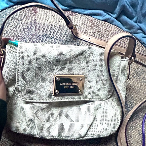 Michael Kors Small Crossbody Purse - Picture 7 of 7